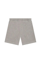 Fear of God Essentials Dark Oatmeal Summer Set — détail logo broderie Essentials