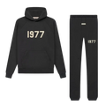 Fear of God Essentials 1977 Iron Black Full Set — vue ensemble hoodie et jogging